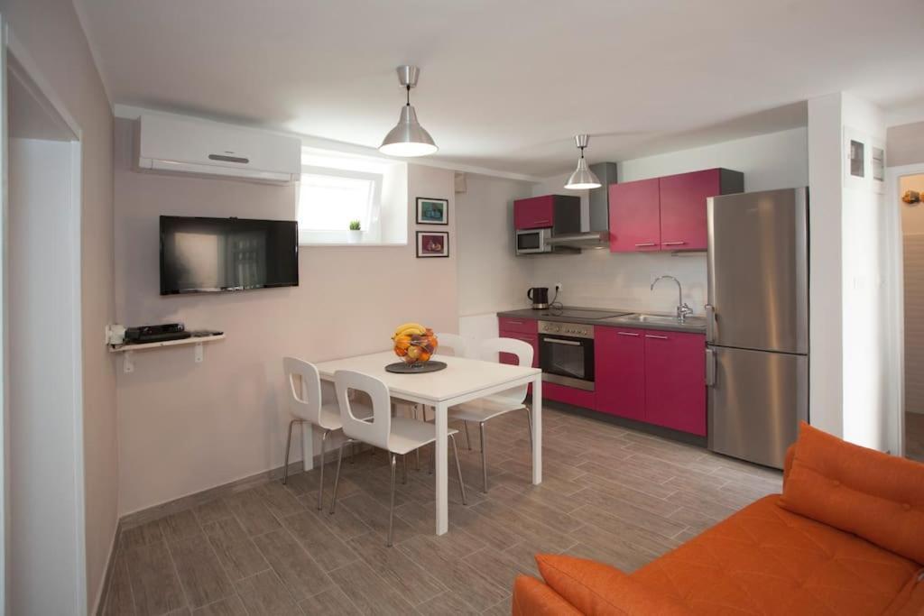Brand New Damir In Center Apartmán